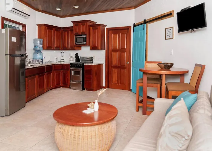 White Sands Cove G01-romantic Garden View 1 Bedroom By Floreo